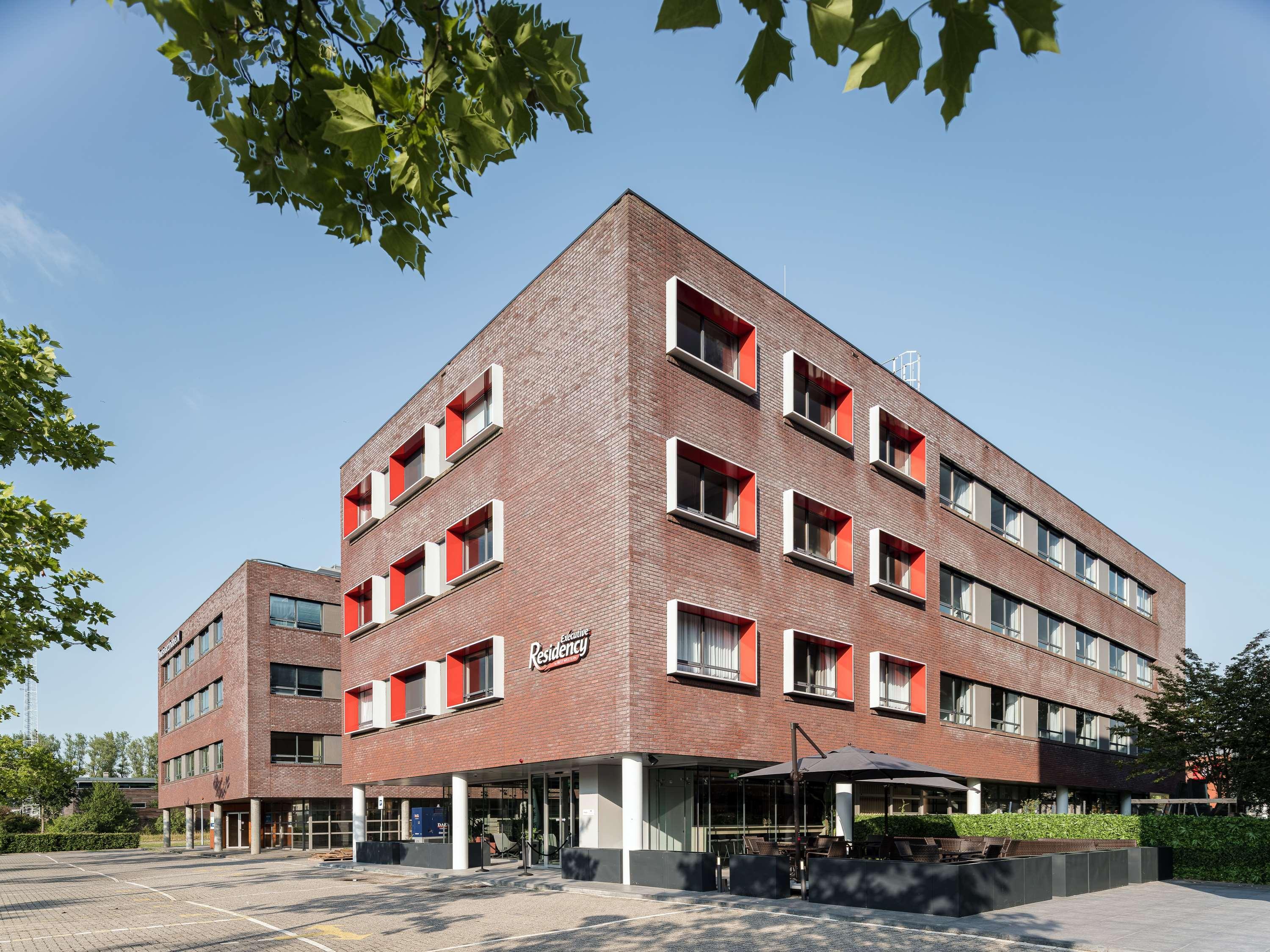 Executive Residency By Best Western Amsterdam Airport Hoofddorp Bagian luar foto